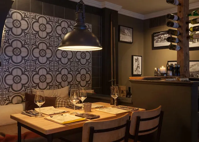 Provisorium13 Hotel Arosa