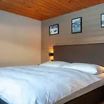 Provisorium13 Szálloda Arosa