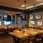 Provisorium13 Szálloda Arosa