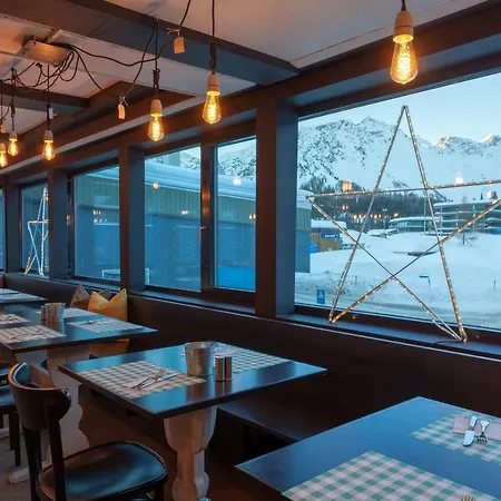 Provisorium13 Ξενοδοχείο Αρόζα