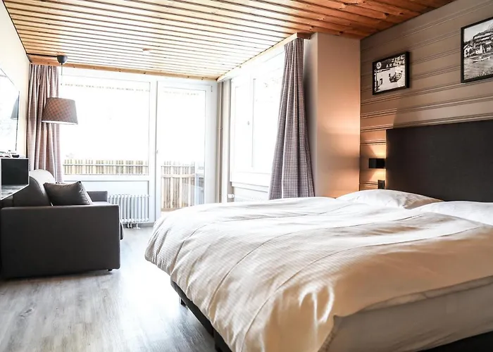 Provisorium13 Hotel Arosa